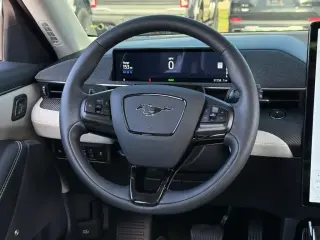 Ford Mustang Mach-E 2023 AWD Premium 4p SUV