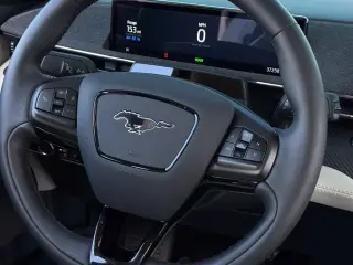 Ford Mustang Mach-E 2023 AWD Premium 4p SUV