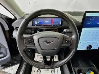 Ford Mustang Mach-E 2023 SUV de 4 puertas con tracción total Premium