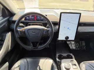 Ford Mustang Mach-E 2023 Premium SUV 4 puertas
