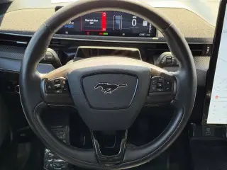 Ford Mustang Mach-E 2023 Premium SUV 4 puertas