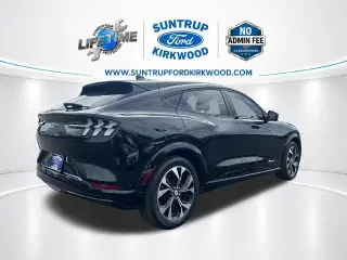 SUV de 4 puertas Ford Mustang Mach-E 2023 Premium