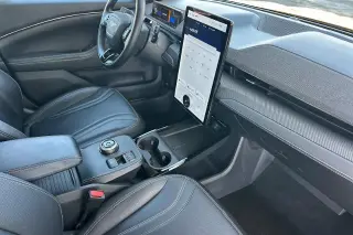 Ford Mustang Mach-E 2023 Premium SUV de 4 puertas