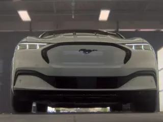 Ford Mustang Mach-E 2023 Premium SUV de 4 puertas