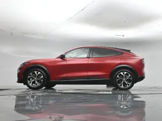 Ford Mustang Mach-E 2023 Premium SUV de 4 puertas