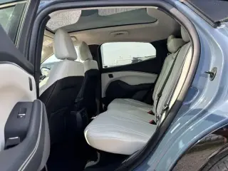 Ford Mustang Mach-E 2023 Premium 4dr SUV