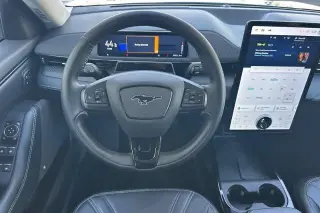 Ford Mustang Mach-E 2023 Premium 4dr SUV