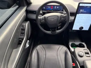 Ford Mustang Mach-E 2024 Premium 4dr SUV