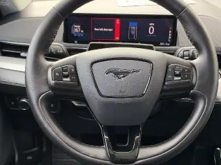 Ford Mustang Mach-E 2022 California Route 1 SUV de 4 puertas