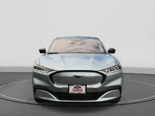 Ford Mustang Mach-E 2022 California Route 1 SUV de 4 puertas