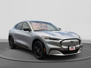 Ford Mustang Mach-E 2022 California Route 1 SUV de 4 puertas