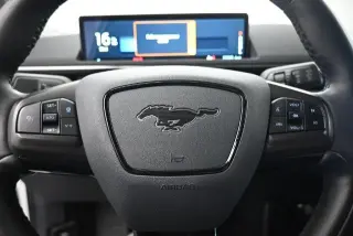 Ford Mustang Mach-E 2023 Select 4dr SUV