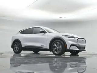 Ford Mustang Mach-E 2023 Select 4dr SUV