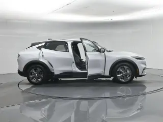 Ford Mustang Mach-E 2023 Select 4dr SUV