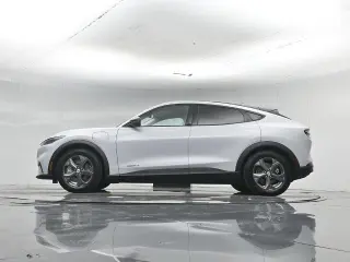 Ford Mustang Mach-E 2023 Select 4dr SUV