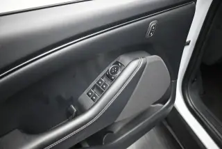 Ford Mustang Mach-E 2023 Select 4dr SUV