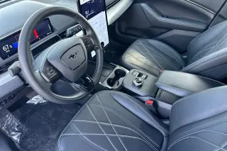 Ford Mustang Mach-E 2023 Select SUV de 4 puertas
