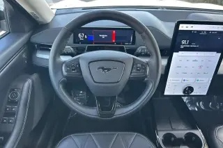Ford Mustang Mach-E 2023 Select SUV de 4 puertas