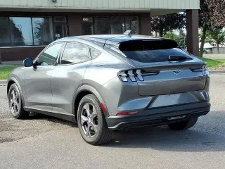 Ford Mustang Mach-E 2023 Select 4p SUV