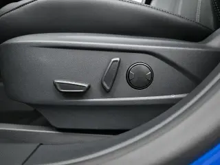 Ford Mustang Mach-E 2025 Select 4dr SUV