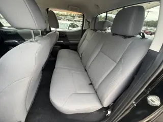 Toyota Tacoma SR5 Cab Doble Longa 2019 V6 6AT 4WD