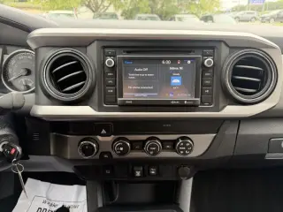 Toyota Tacoma SR5 Cab Doble Longa 2019 V6 6AT 4WD