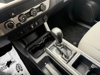 Toyota Tacoma SR5 Cab Doble Longa 2019 V6 6AT 4WD