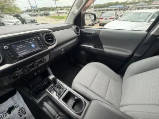 Toyota Tacoma SR5 Cab Doble Longa 2019 V6 6AT 4WD