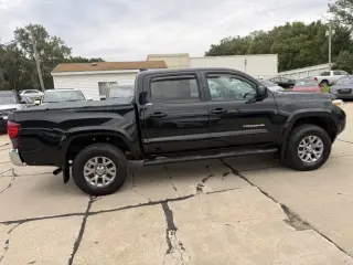 Toyota Tacoma SR5 Cab Doble Longa 2019 V6 6AT 4WD