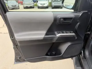 Toyota Tacoma SR5 Cab Doble Longa 2019 V6 6AT 4WD
