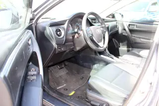 2017 Toyota Corolla XSE 4D Sedan