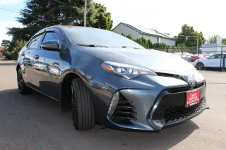 2017 Toyota Corolla XSE 4D Sedan