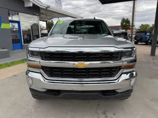 2018 Chevrolet Silverado 1500 4WD Crew Cab 143.5" LT w/1LT