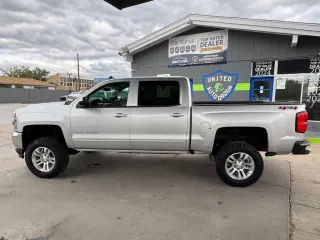 2018 Chevrolet Silverado 1500 4WD Crew Cab 143.5" LT w/1LT