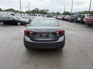 2016 Mazda MAZDA3 4dr Sdn Auto i Sport