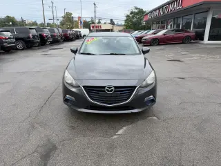 2016 Mazda MAZDA3 4dr Sdn Auto i Sport