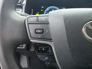 2025 Toyota Camry Hybrid LE