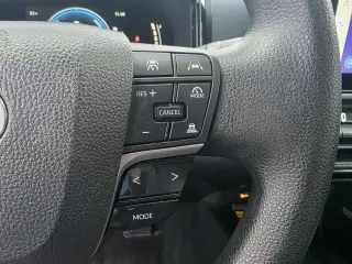 2025 Toyota Camry Hybrid LE