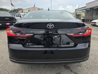 2025 Toyota Camry Hybrid LE