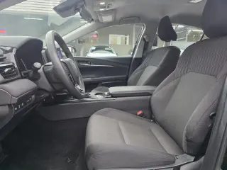 2025 Toyota Camry Hybrid LE