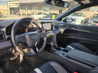 2025 Toyota Camry Hybrid SE