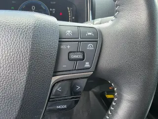 2025 Toyota Camry Hybrid SE