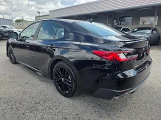 2025 Toyota Camry Hybrid SE