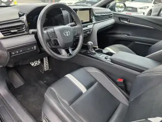2025 Toyota Camry Hybrid SE