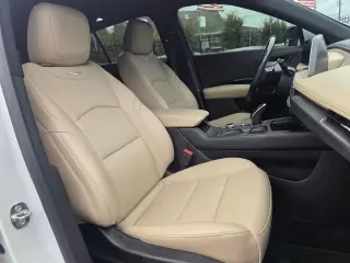 2024 Cadillac XT4 Luxury