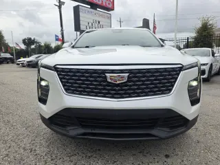 2024 Cadillac XT4 Luxury