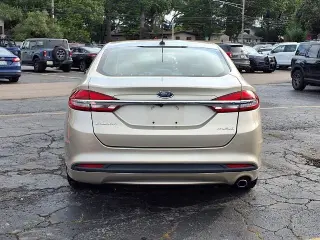 Ford Fusion Hybrid 2018 S Sedán 4 puertas