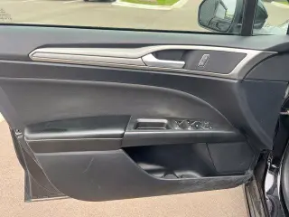 Ford Fusion 2020 SE 4dr Sedan