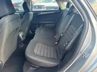 Ford Fusion 2020 SE 4p Sedan