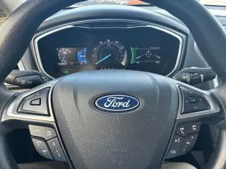 Ford Fusion 2020 SE 4p Sedan